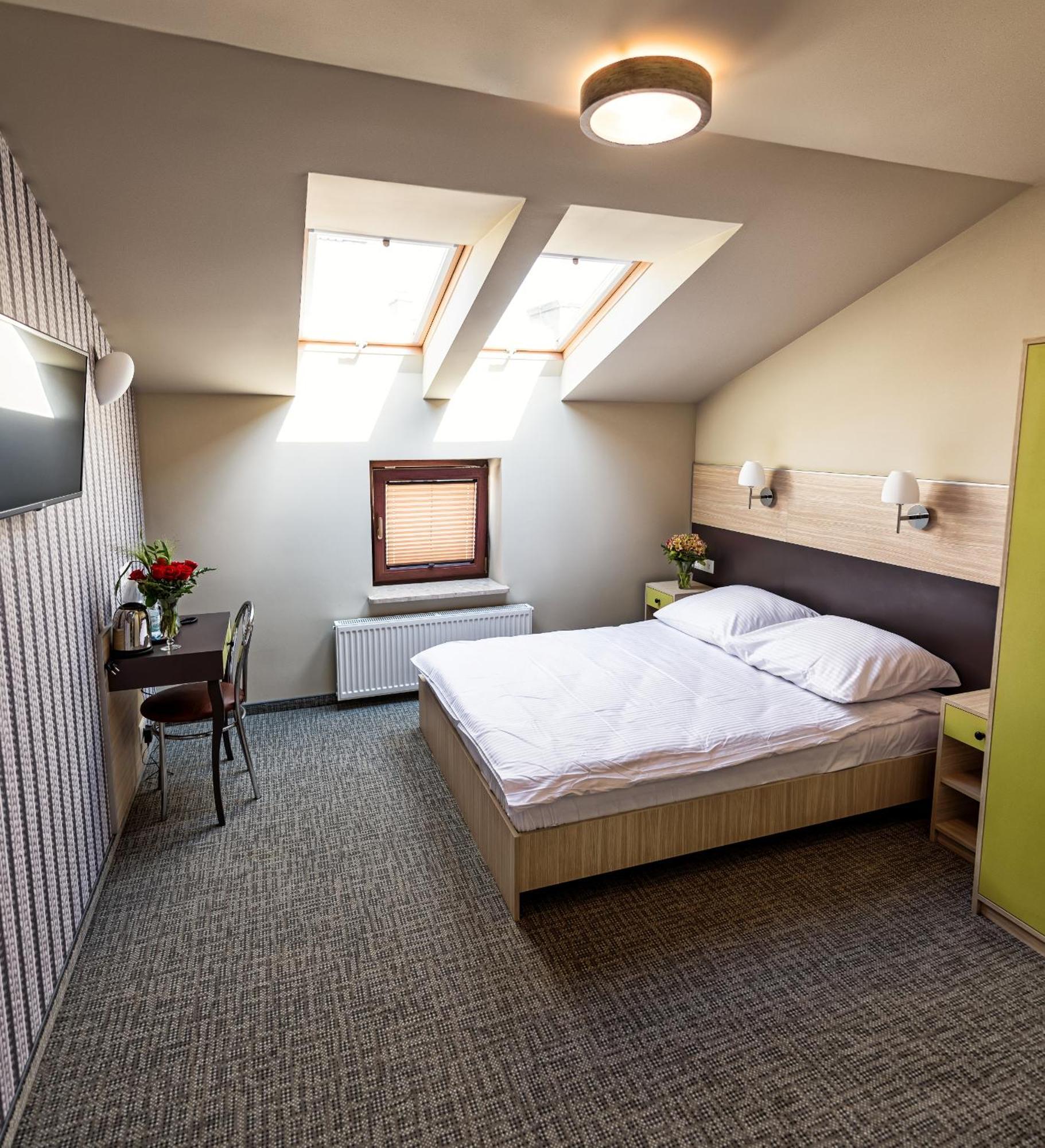Double Room Private Bathroom