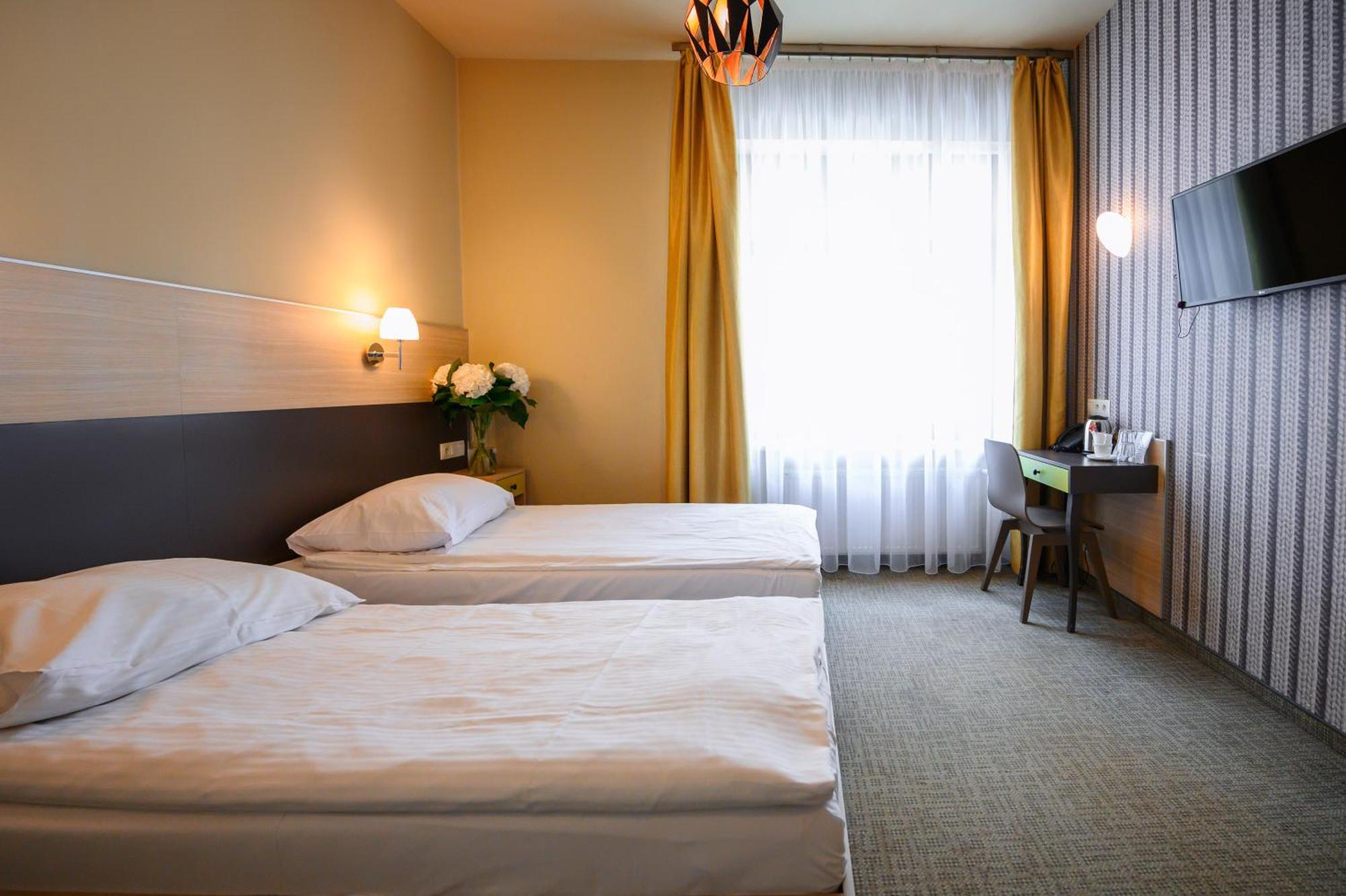 Double Room Private Bathroom